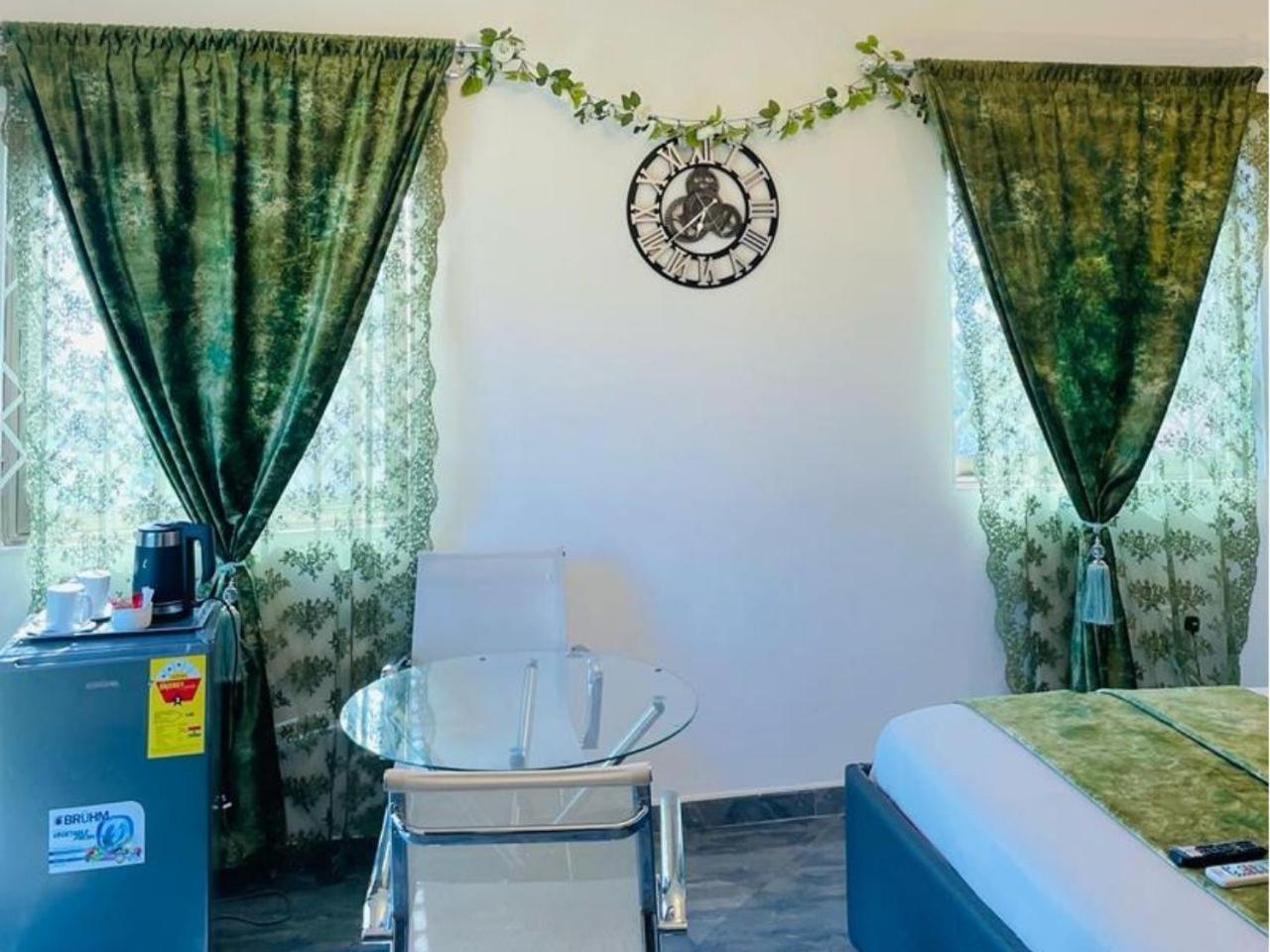 Perriman Guest House Kokrobite Extérieur photo